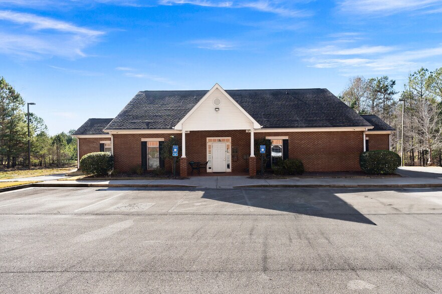 More Photos Of 1300 E Main St, Cartersville Medical For Sale