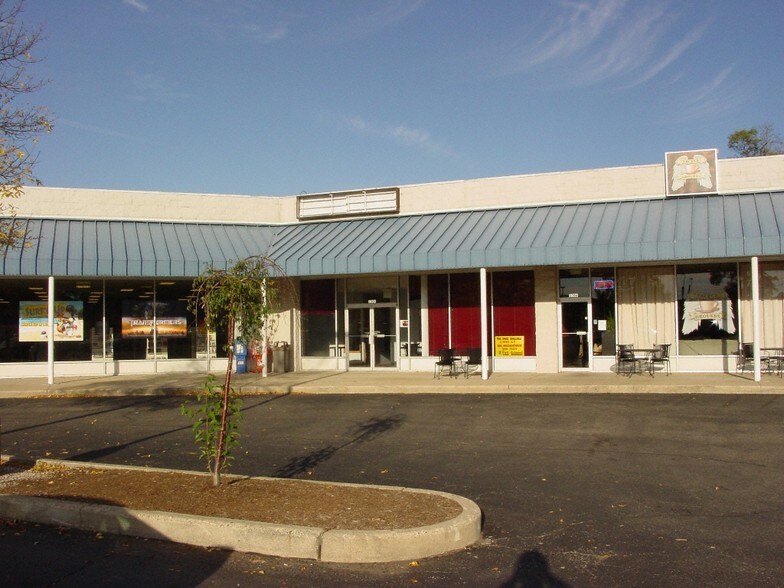 More Photos Of 3300-3326 E Main St, Richmond General Retail For Lease