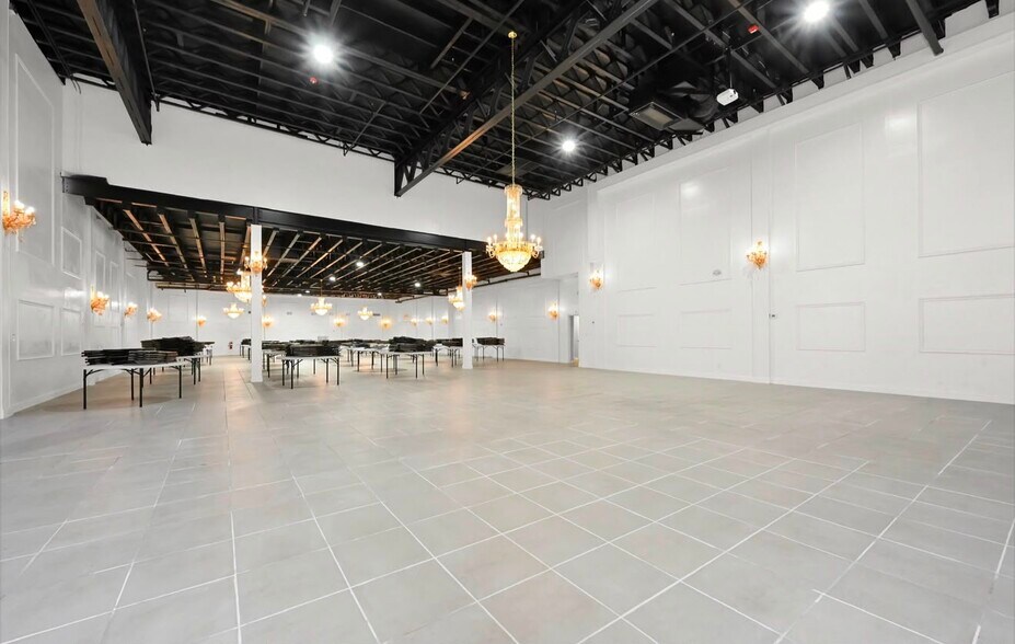 More Photos Of 3110 Highway 31 S, Decatur Health Club For Sale