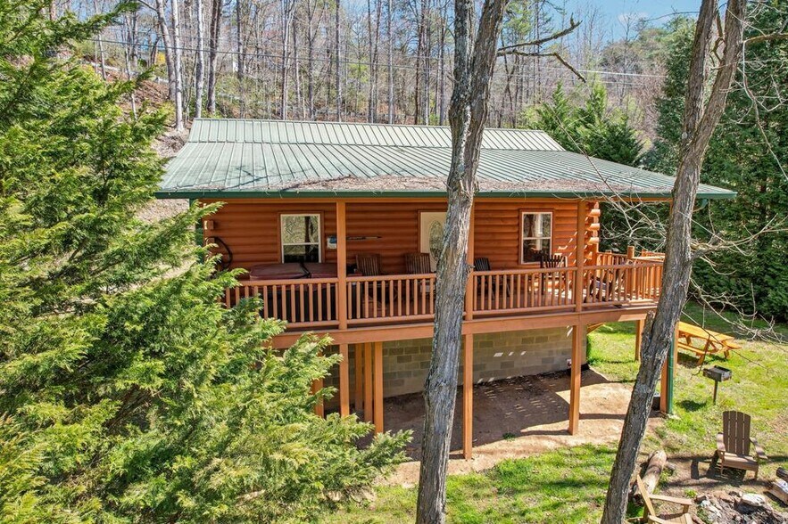 More Photos Of 33 Shepherds Creek rd, Bryson City Specialty For Sale