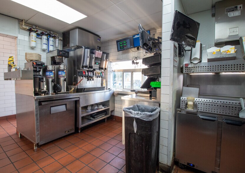 More Photos Of 504 W Vine St, Kissimmee Restaurant For Sale