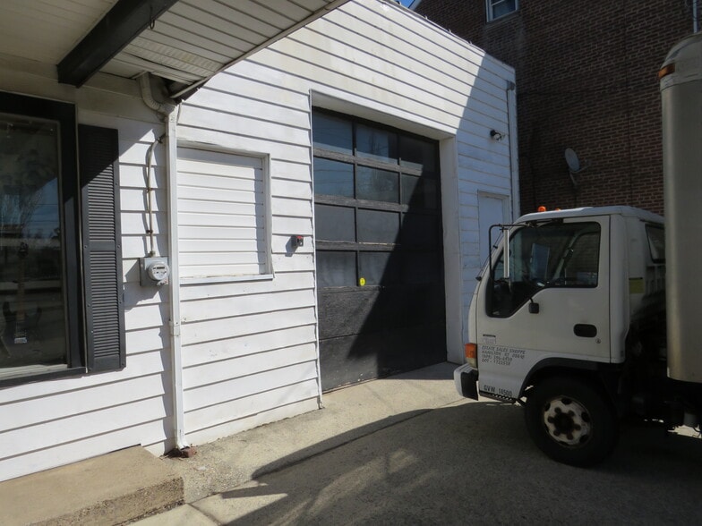 More Photos Of 2048 S Broad St, Hamilton Storefront For Sale