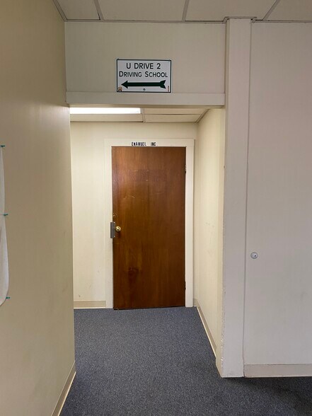 More Photos Of 90 S Park St, Willimantic Warehouse For Lease