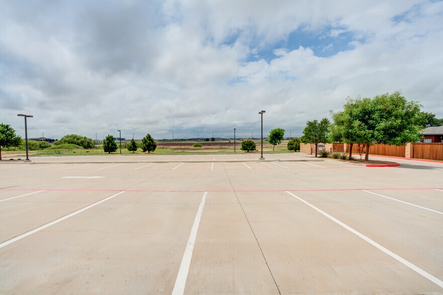 More Photos Of 5241 98th St, Lubbock Office Residential For Sale