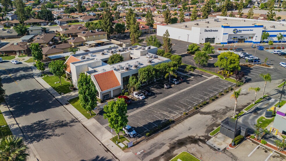 More Photos Of 4949 Buckley Way, Bakersfield Office For Sale
