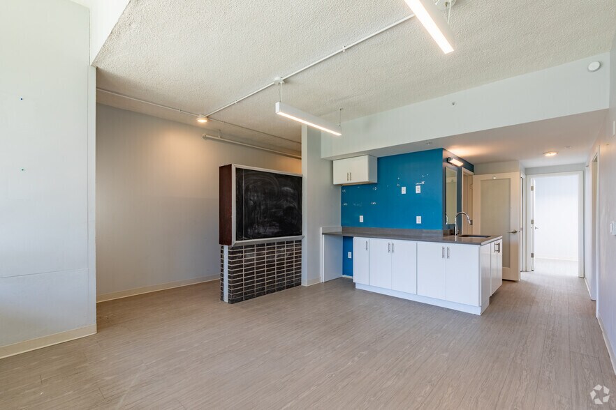 More Photos Of 5220 Troost Ave, Kansas City Apartments For Lease