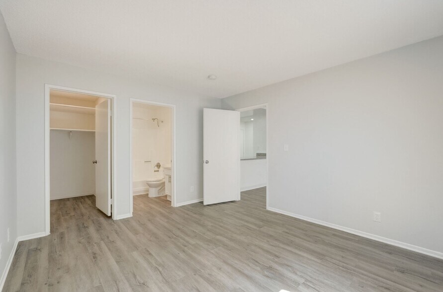 More Photos Of 311 S New Hampshire Ave, Los Angeles Apartments For Sale