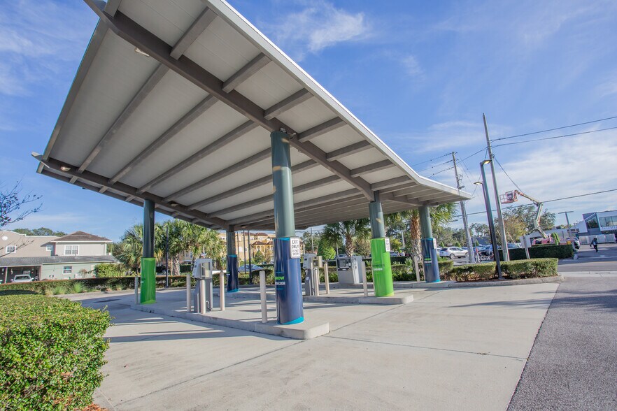 More Photos Of 862 Orlando Ave, Winter Park Bank For Lease