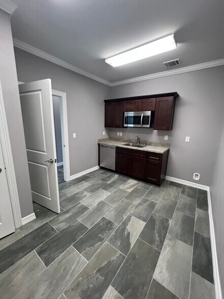 More Photos Of 2743 Smith Ranch Rd, Pearland Loft Creative Space For Sale