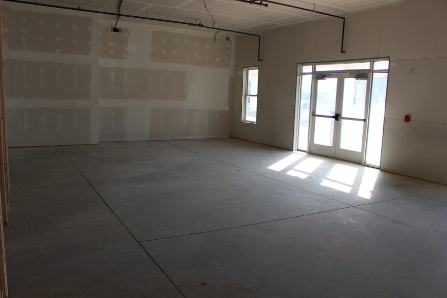 More Photos Of 244 Sand Springs Dr, Drums Apartments For Lease