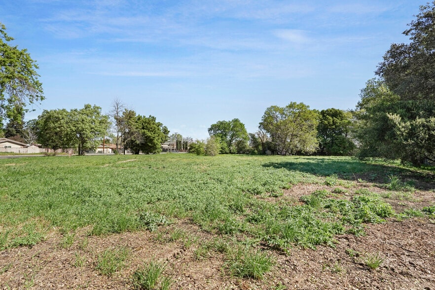More Photos Of 114 F St, Galt Land For Sale