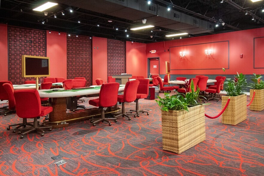 More Photos Of 2730 Fondren Rd, Houston Restaurant For Sale