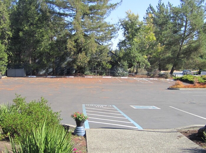 More Photos Of 101 Wikiup Dr, Santa Rosa Office For Lease
