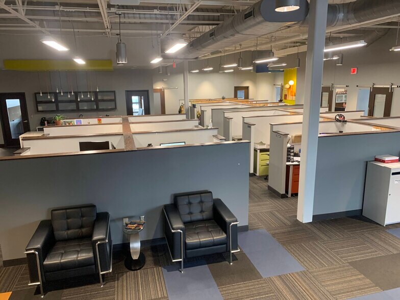 More Photos Of 4106 Charlotte Ave, Nashville Office For Sale