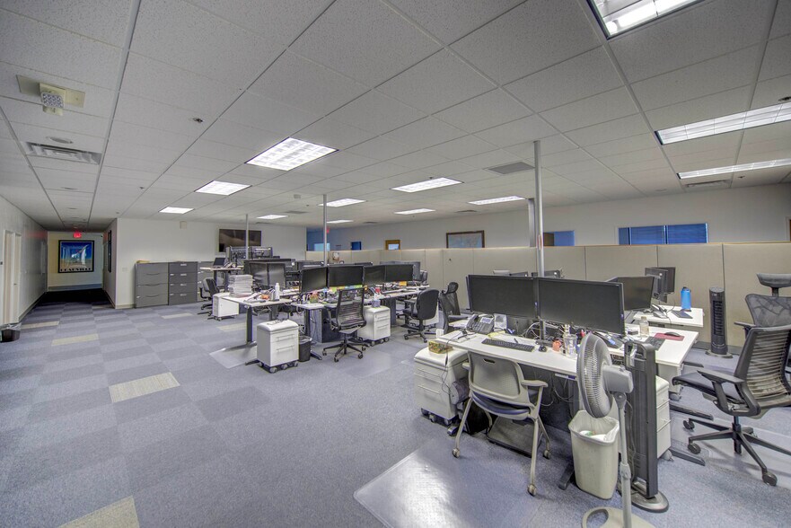 More Photos Of 1065 Marauder St, Chico Manufacturing For Lease