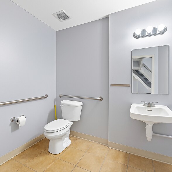 More Photos Of 2110-2180 Anntom Dr, Fort Lauderdale Warehouse For Lease