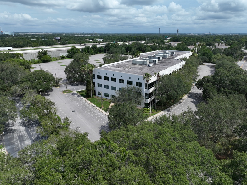 More Photos Of 636 Grand Regency Blvd, Brandon Office For Sale