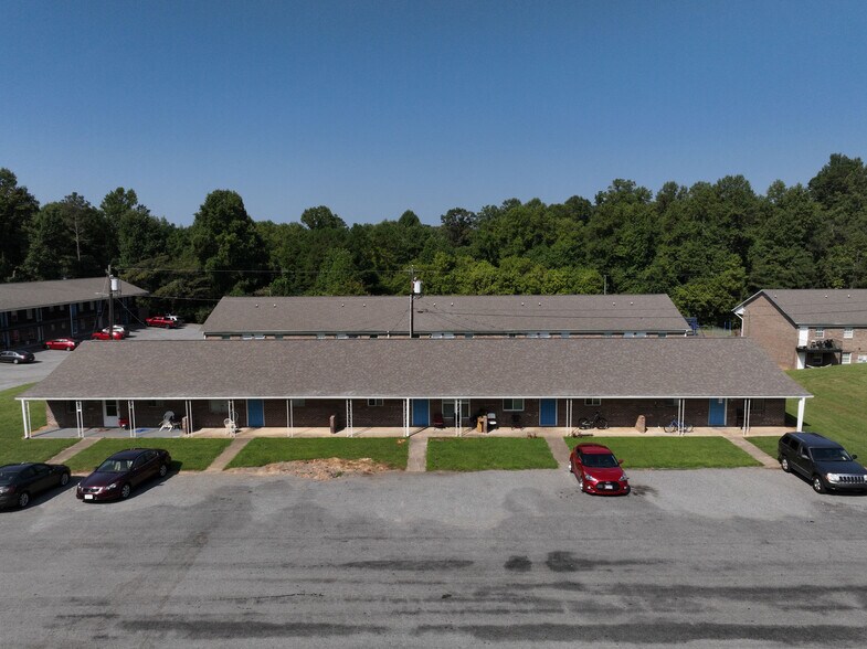 More Photos Of 100 S Kirkland Ave, Elkin Apartments For Sale