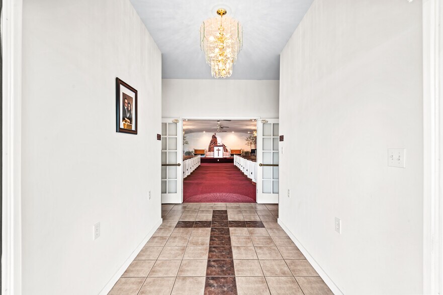 More Photos Of 22114 Carters Gate Rd, Ruther Glen Religious Facility For Lease