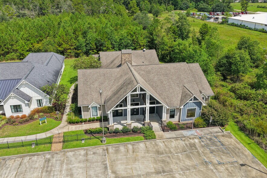 More Photos Of 27735 James Chapel Rd N, Holden Office For Sale