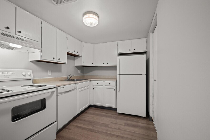 More Photos Of 210-308 Westinghouse Ave, Wilmerding Apartments For Sale