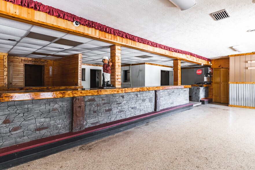 More Photos Of 2080 Harris Hwy, Washington Convenience Store For Sale