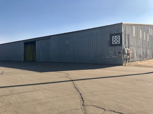 More Photos Of 120 Washington St, Bakersfield Warehouse For Sale