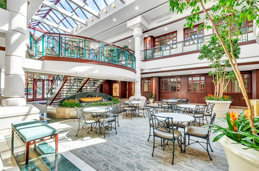 More Photos Of 100 Corporate Pky, Amherst Unknown For Lease