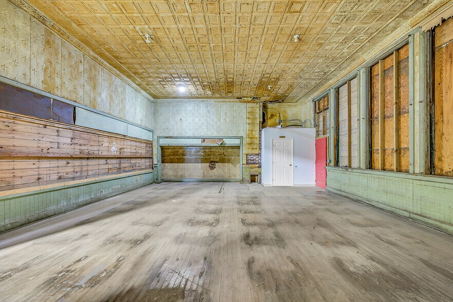 More Photos Of 1934 PA-940, Freeland Medical For Sale