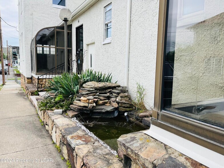 More Photos Of 501 N Main St, Old Forge Restaurant For Sale