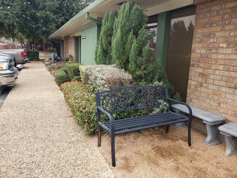 More Photos Of 3204 N MacArthur Blvd, Irving Medical For Sale