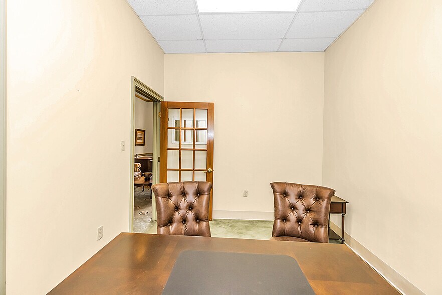 More Photos Of 303 Chestnut St, Philadelphia Office Residential For Sale