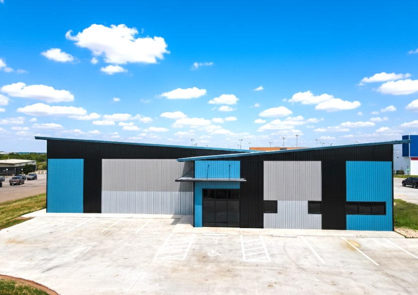 Primary Photo Of 12501 Wecoty Way, Oklahoma City Warehouse For Lease