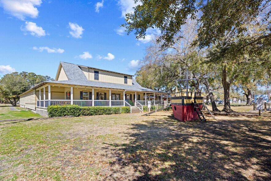 More Photos Of 3986 Highway 17 Business, Murrells Inlet Freestanding For Sale
