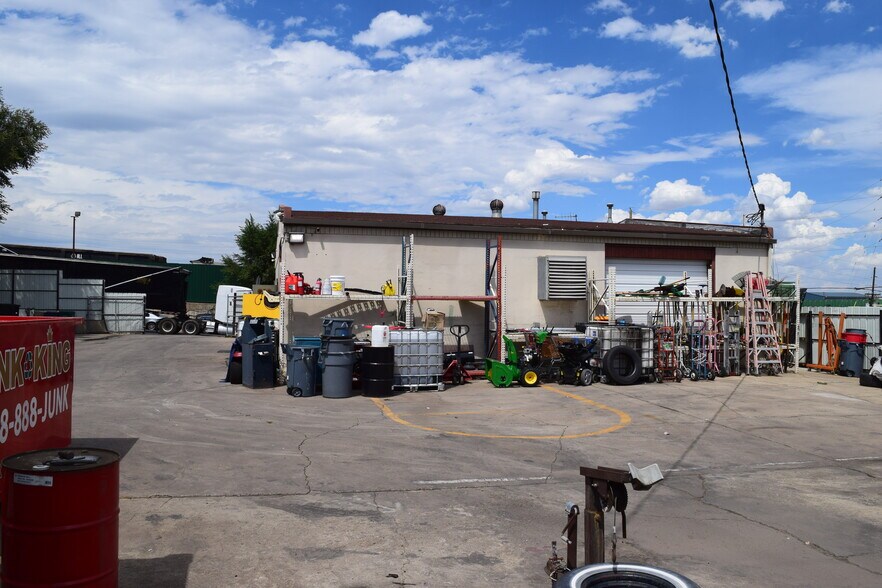 More Photos Of 2401 S Raritan St, Englewood Warehouse For Sale