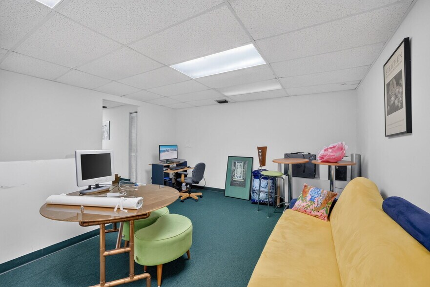 More Photos Of 2202-2204 W 78th St, Hialeah Warehouse For Sale