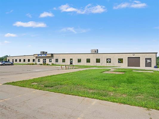 More Photos Of 4949 Chavenelle Rd, Dubuque Industrial For Sale