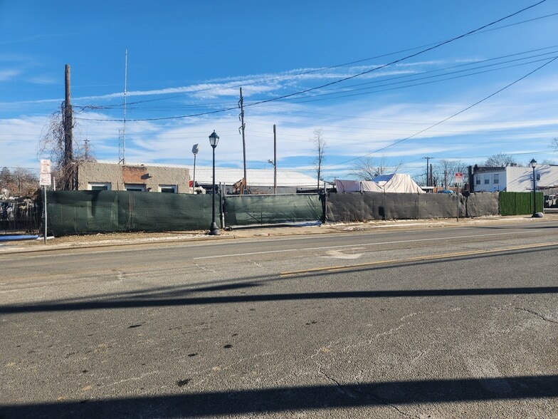 Primary Photo Of 659 Woodfield Rd, West Hempstead Land For Lease