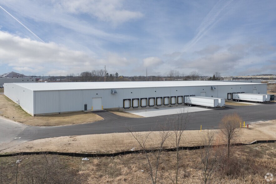 More Photos Of 4640 60th St, Kentwood Distribution For Lease