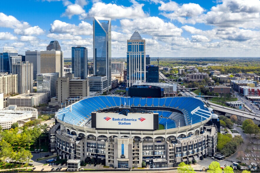 More Photos Of 600 S Tryon St, Charlotte Unknown For Lease