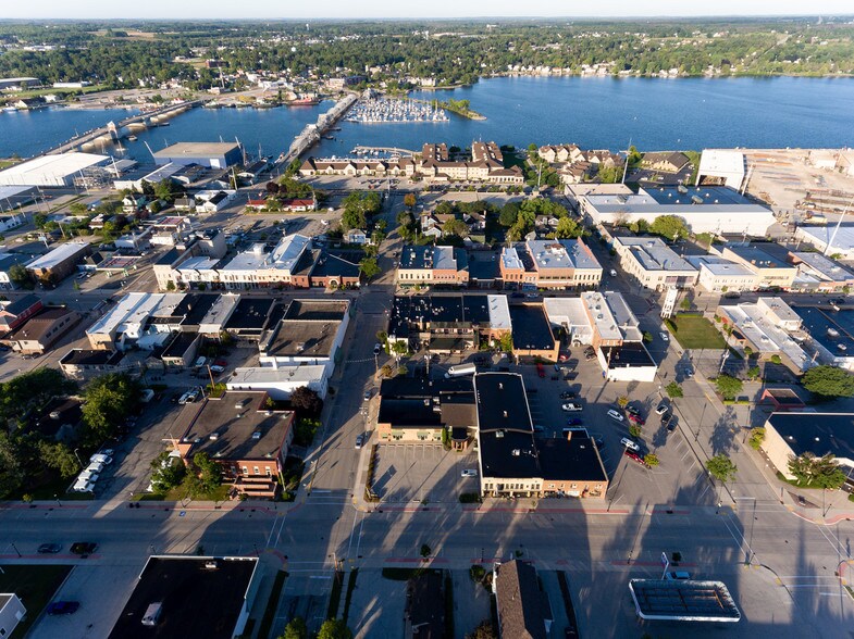 More Photos Of 101 N 4th Ave, Sturgeon Bay Office For Lease