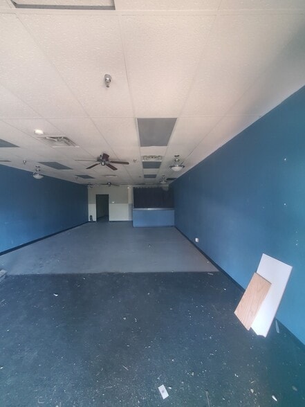 More Photos Of 5111-5159 W Thunderbird Rd, Glendale Unknown For Lease