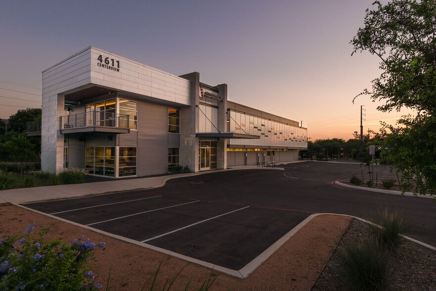 More Photos Of 4611 Centerview, San Antonio Medical For Sale