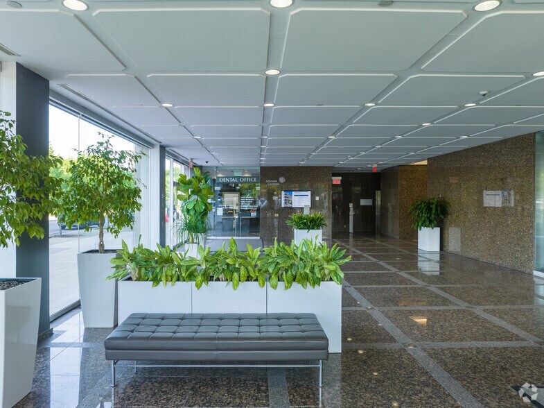 More Photos Of 40 Sheppard Ave W, Toronto Office For Lease