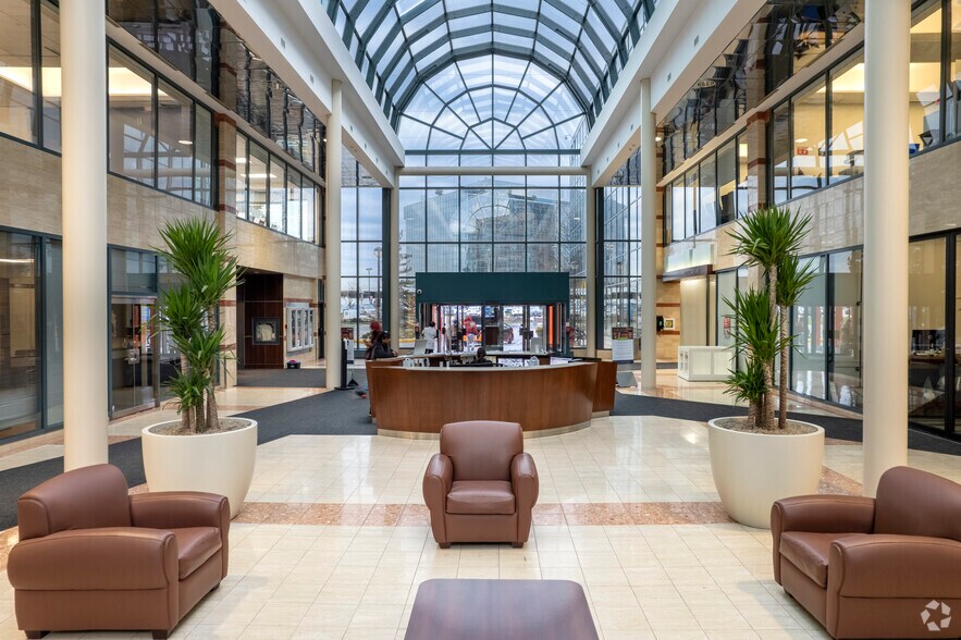 More Photos Of 3 Concorde Gate, Toronto Office For Lease
