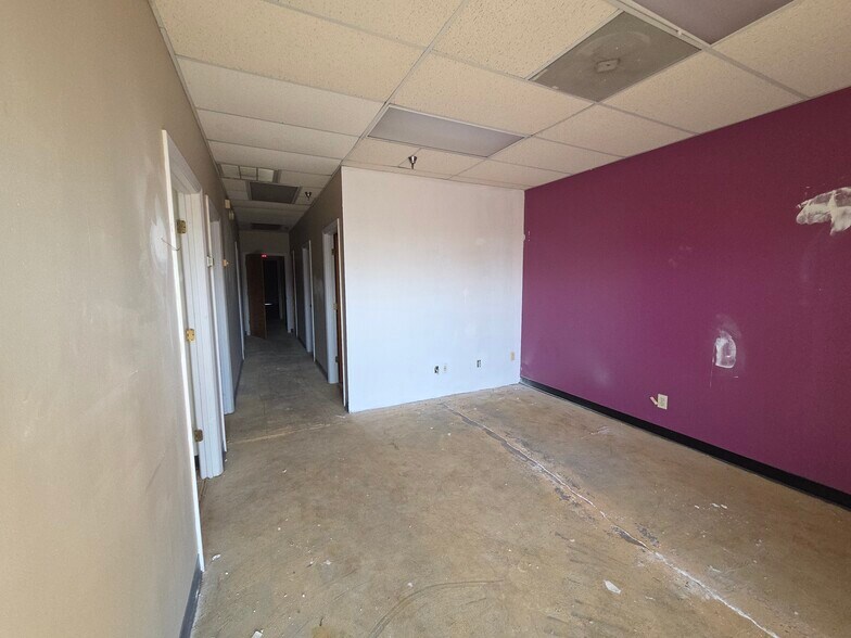 More Photos Of 750 Baconsfield Dr, Macon-Bibb Light Manufacturing For Lease