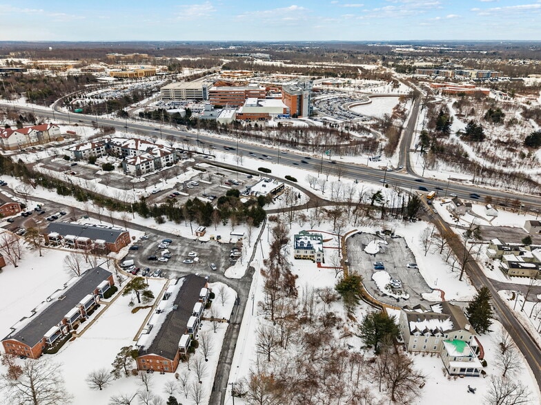 More Photos Of 3 Mapleton Rd, Princeton Office For Sale