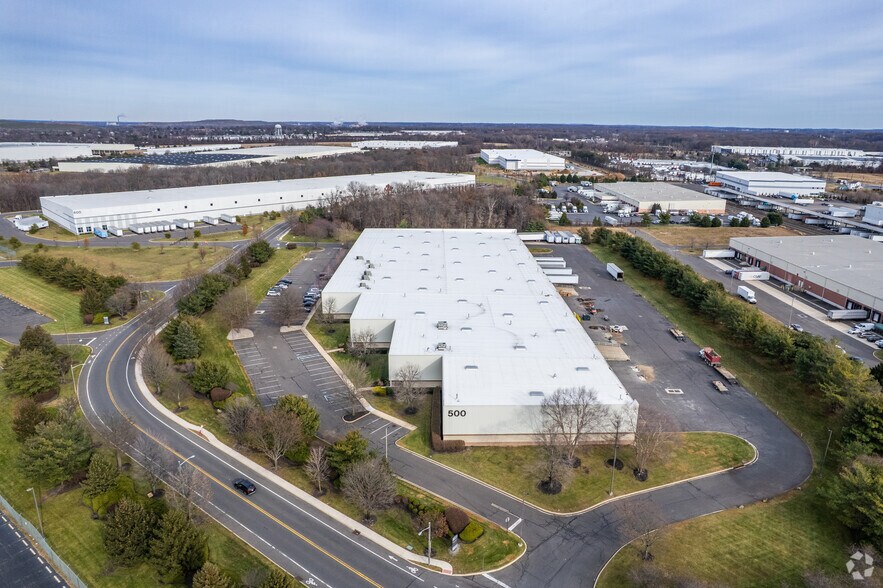 More Photos Of 500 Richards Run, Burlington Warehouse For Lease