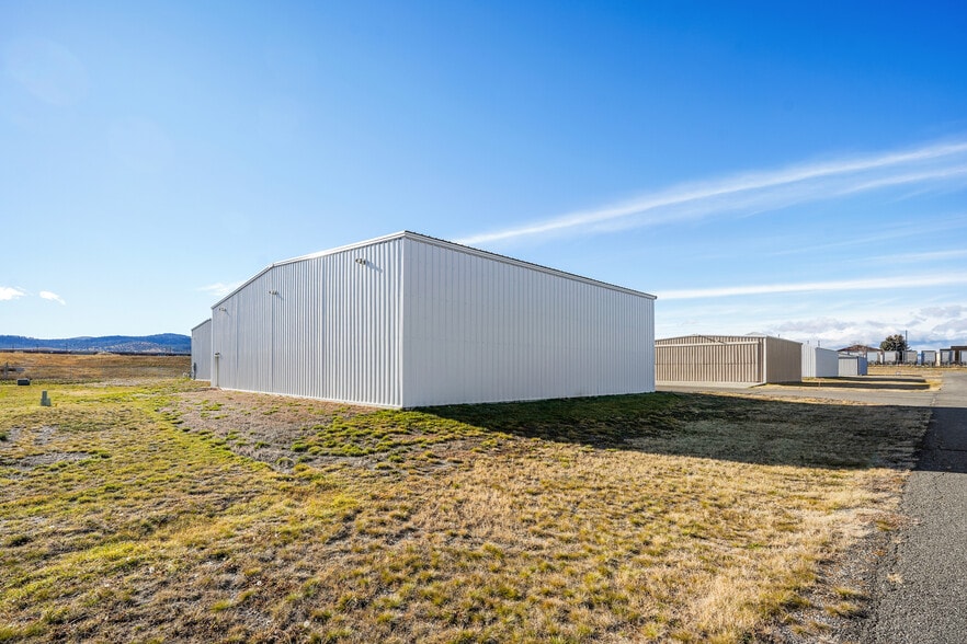 More Photos Of 3229 Airport Rd, Helena Airplane Hangar For Sale
