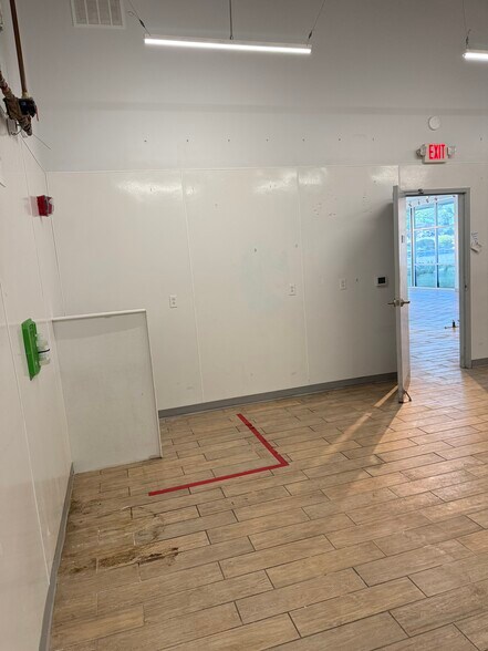 More Photos Of 3871-3999 Lebanon Pike, Hermitage Storefront For Lease